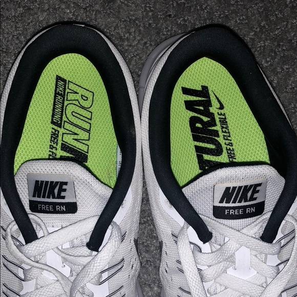 New nikes - Picture 1 of 3